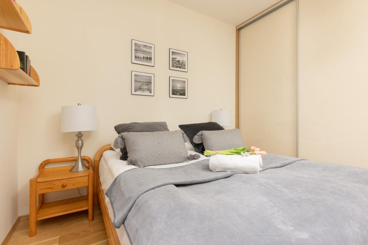 Osiedle Intenso Warszawa Wola By Noclegi Renters Ngoại thất bức ảnh