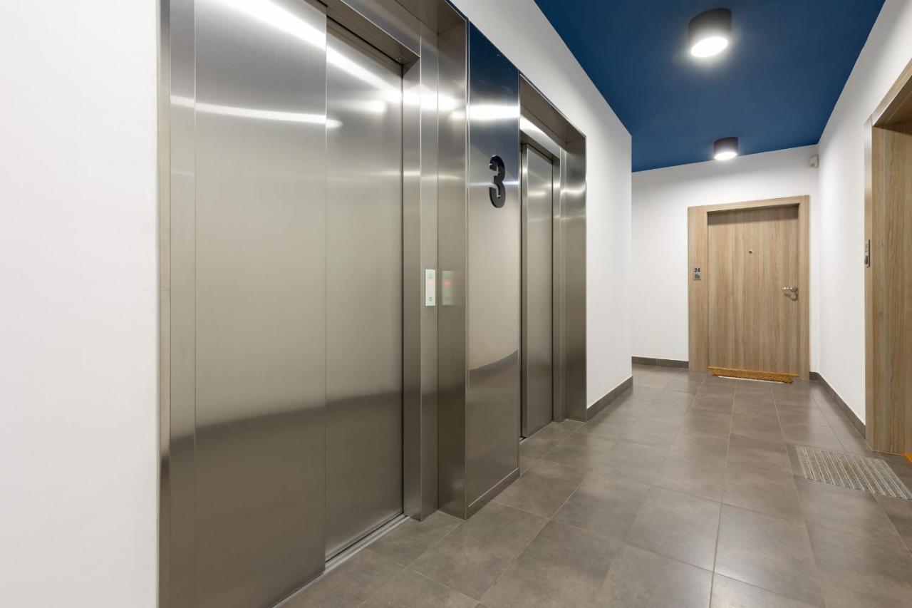 Osiedle Intenso Warszawa Wola By Noclegi Renters Ngoại thất bức ảnh