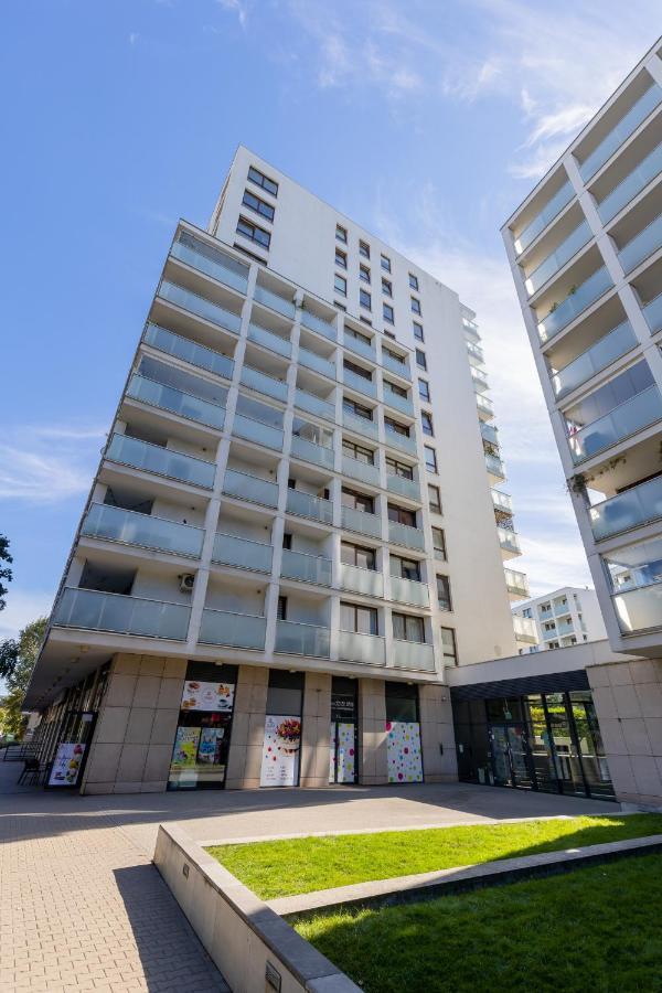 Osiedle Intenso Warszawa Wola By Noclegi Renters Ngoại thất bức ảnh